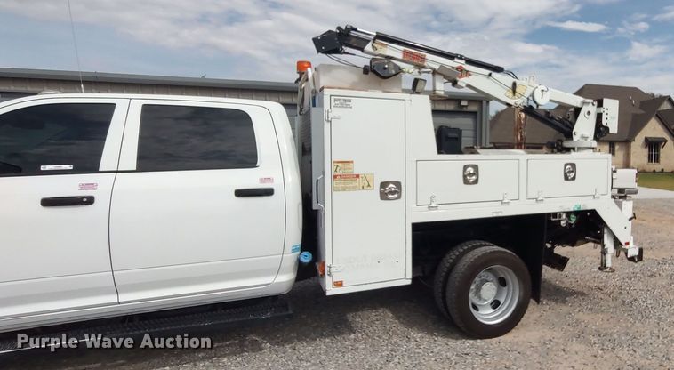 image for item LK9892 2015 Dodge Ram 5500HD  utility / service truck