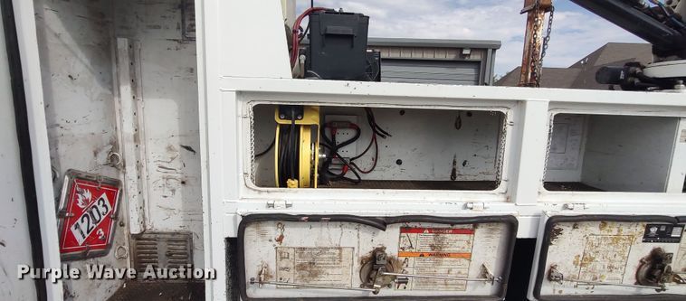 image for item LK9892 2015 Dodge Ram 5500HD  utility / service truck