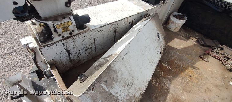 image for item LK9892 2015 Dodge Ram 5500HD  utility / service truck