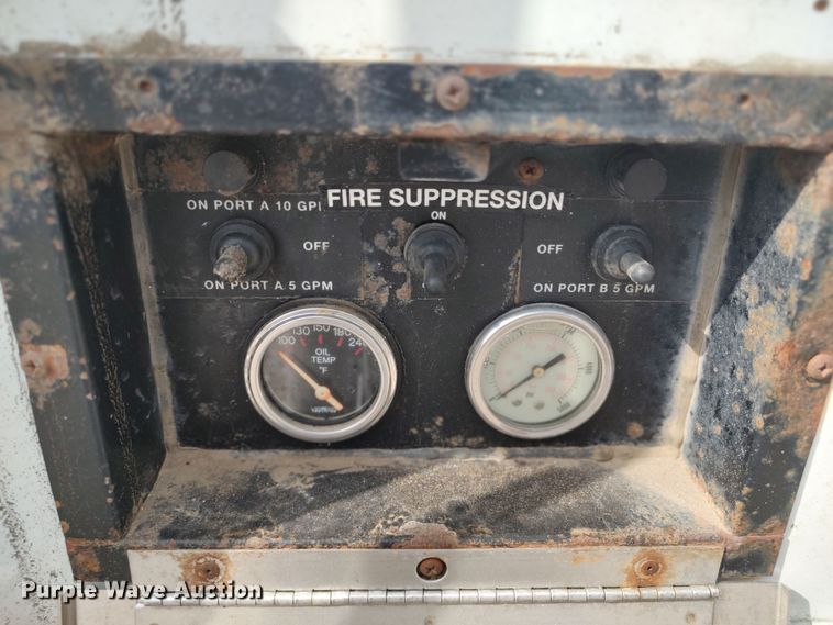 image for item LK9892 2015 Dodge Ram 5500HD  utility / service truck