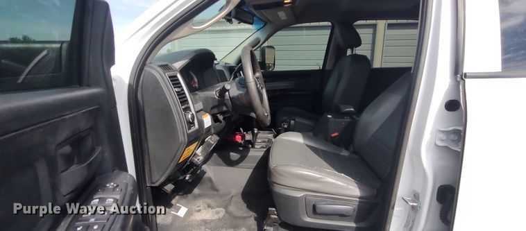 image for item LK9892 2015 Dodge Ram 5500HD  utility / service truck