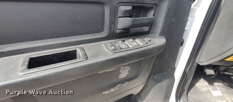 image for item LK9892 2015 Dodge Ram 5500HD  utility / service truck