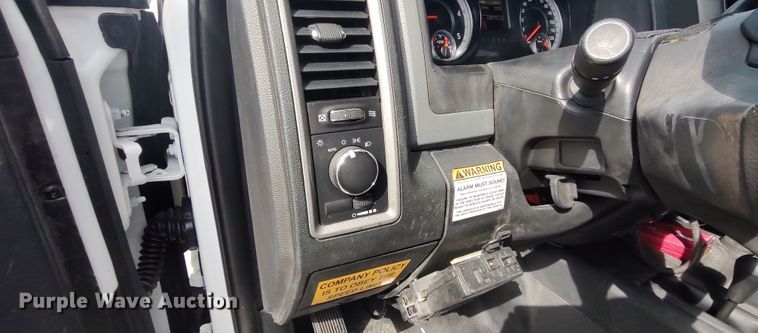 image for item LK9892 2015 Dodge Ram 5500HD  utility / service truck