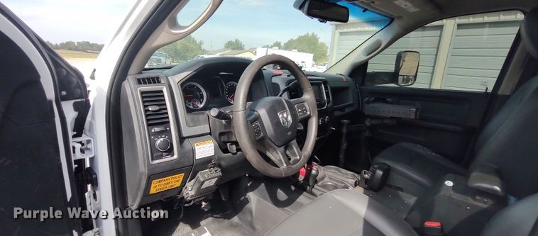 image for item LK9892 2015 Dodge Ram 5500HD  utility / service truck