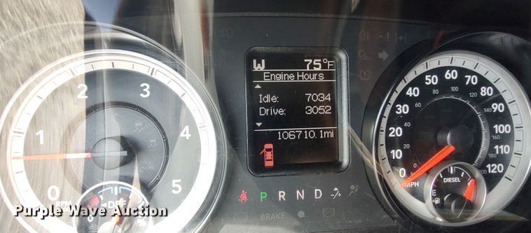 image for item LK9892 2015 Dodge Ram 5500HD  utility / service truck