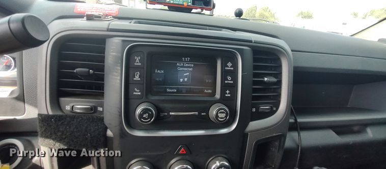 image for item LK9892 2015 Dodge Ram 5500HD  utility / service truck