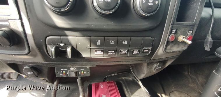 image for item LK9892 2015 Dodge Ram 5500HD  utility / service truck