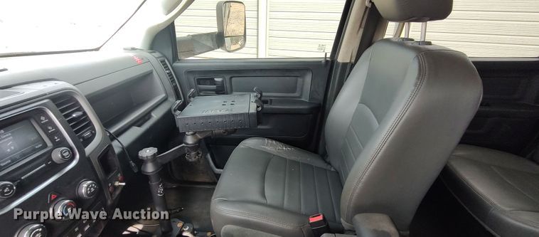 image for item LK9892 2015 Dodge Ram 5500HD  utility / service truck