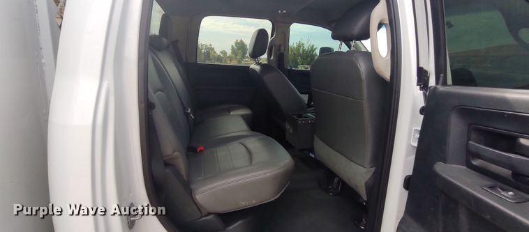 image for item LK9892 2015 Dodge Ram 5500HD  utility / service truck