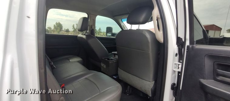 image for item LK9892 2015 Dodge Ram 5500HD  utility / service truck