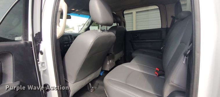 image for item LK9892 2015 Dodge Ram 5500HD  utility / service truck