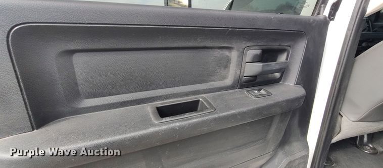 image for item LK9892 2015 Dodge Ram 5500HD  utility / service truck