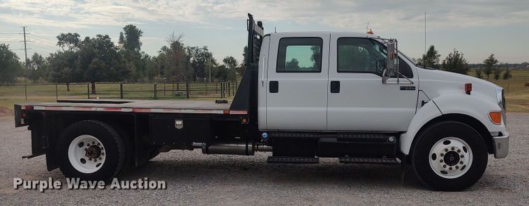 image for item LK9893 2011 Ford F650 Super Duty  flatbed truck