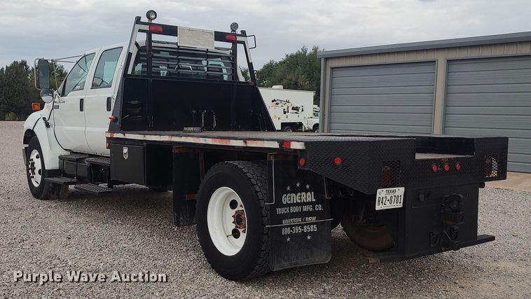 image for item LK9893 2011 Ford F650 Super Duty  flatbed truck