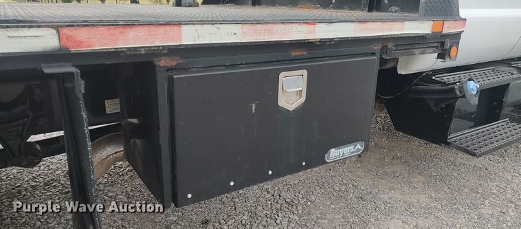 image for item LK9893 2011 Ford F650 Super Duty  flatbed truck