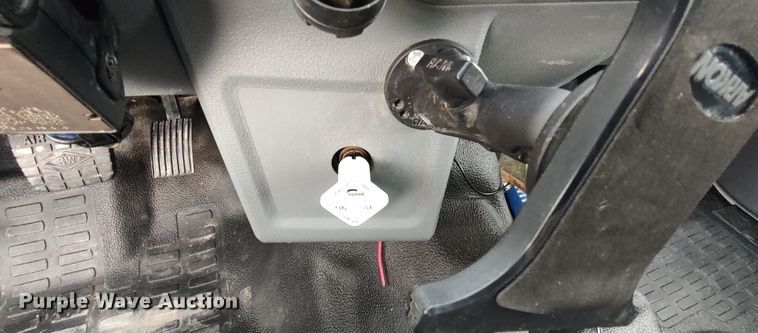 image for item LK9893 2011 Ford F650 Super Duty  flatbed truck