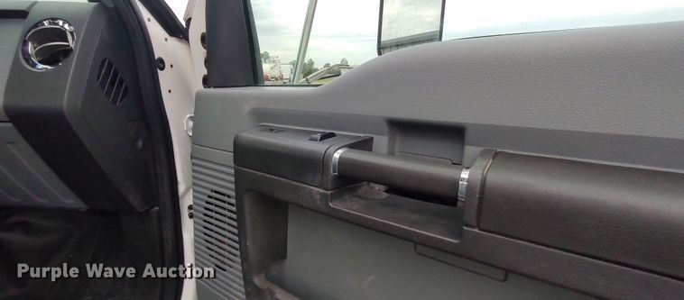 image for item LK9893 2011 Ford F650 Super Duty  flatbed truck