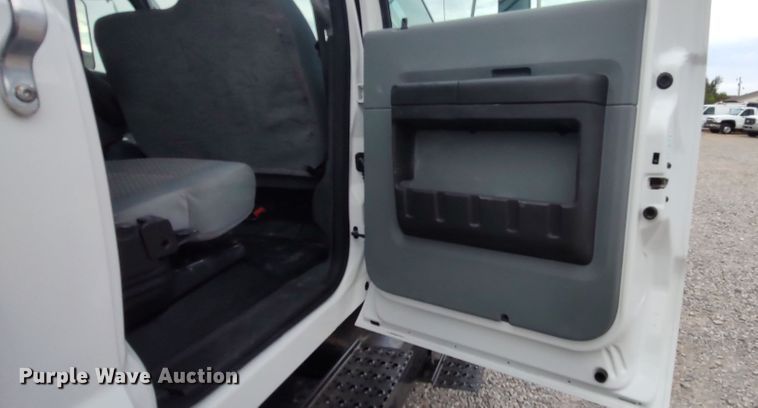 image for item LK9893 2011 Ford F650 Super Duty  flatbed truck