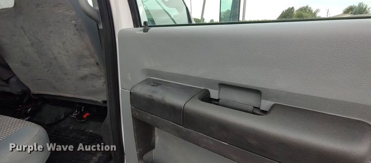 image for item LK9893 2011 Ford F650 Super Duty  flatbed truck