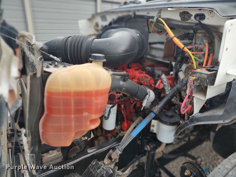 image for item LK9893 2011 Ford F650 Super Duty  flatbed truck