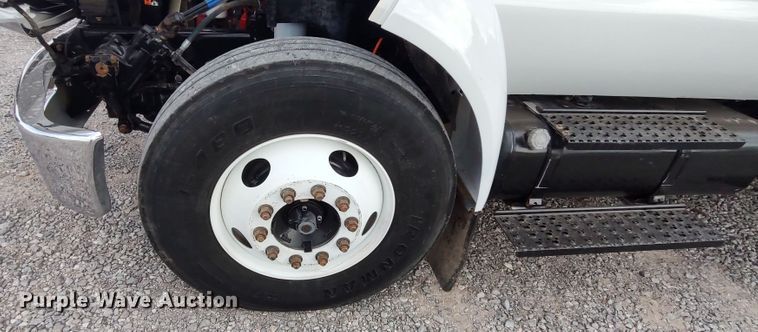 image for item LK9893 2011 Ford F650 Super Duty  flatbed truck