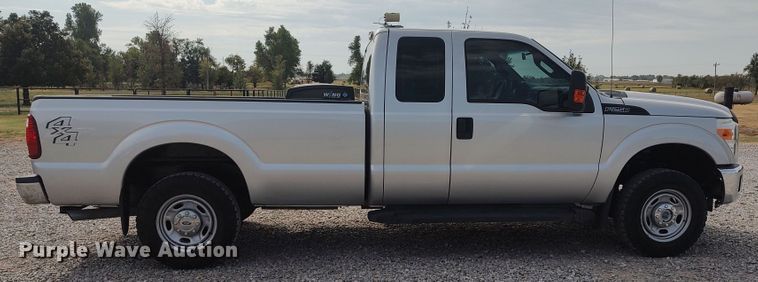 image for item LK9895 2015 Ford F250 Super Duty  SuperCab pickup truck