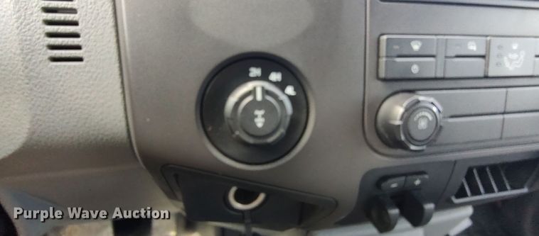 image for item LK9895 2015 Ford F250 Super Duty  SuperCab pickup truck