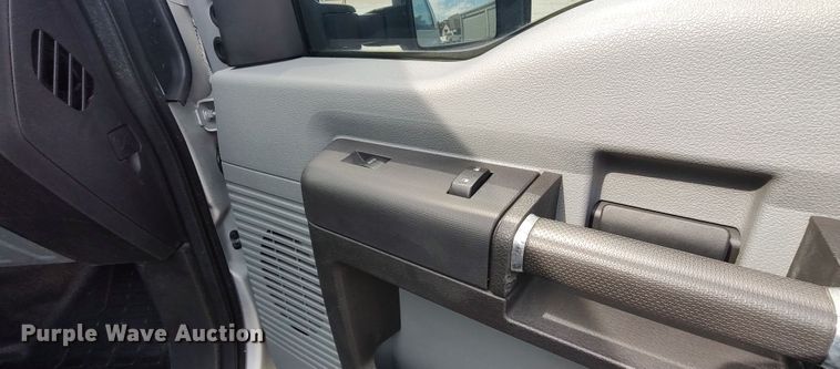 image for item LK9895 2015 Ford F250 Super Duty  SuperCab pickup truck