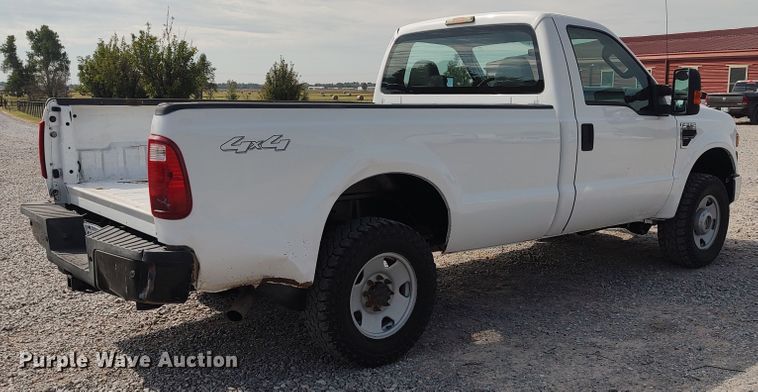image for item LK9896 2010 Ford F250 Super Duty  pickup truck