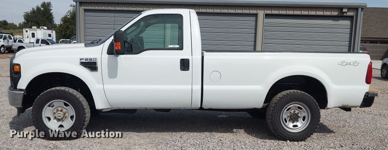 image for item LK9896 2010 Ford F250 Super Duty  pickup truck