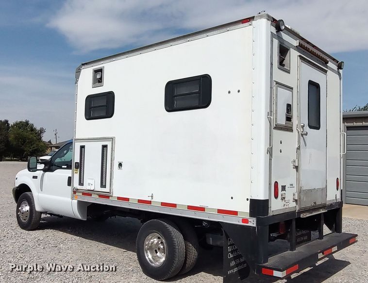 image for item LK9897 2003 Ford F350 Super Duty  fiber optic splicing truck