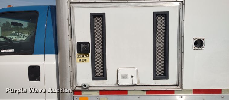 image for item LK9897 2003 Ford F350 Super Duty  fiber optic splicing truck