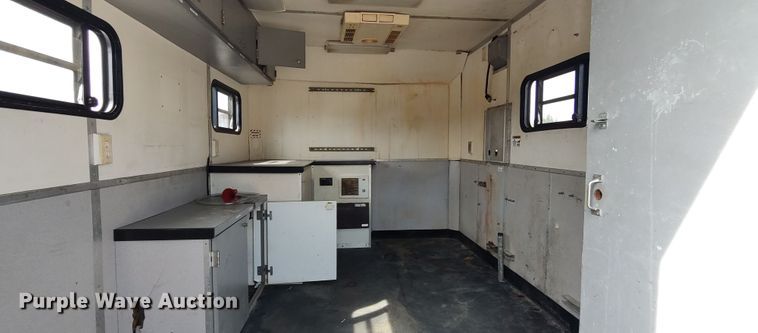 image for item LK9897 2003 Ford F350 Super Duty  fiber optic splicing truck