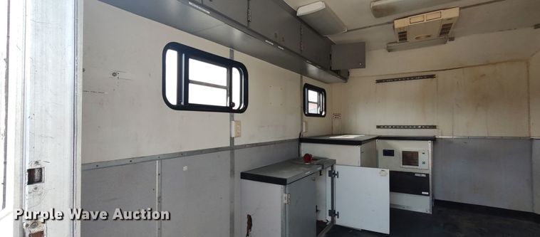 image for item LK9897 2003 Ford F350 Super Duty  fiber optic splicing truck