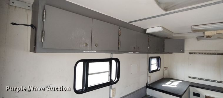 image for item LK9897 2003 Ford F350 Super Duty  fiber optic splicing truck