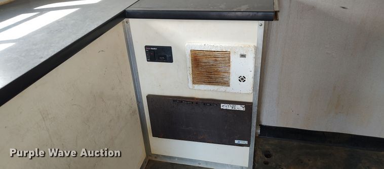 image for item LK9897 2003 Ford F350 Super Duty  fiber optic splicing truck