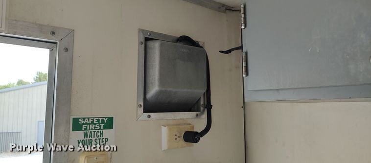 image for item LK9897 2003 Ford F350 Super Duty  fiber optic splicing truck