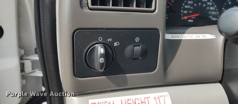 image for item LK9897 2003 Ford F350 Super Duty  fiber optic splicing truck