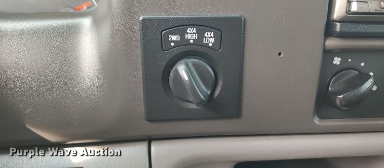 image for item LK9897 2003 Ford F350 Super Duty  fiber optic splicing truck