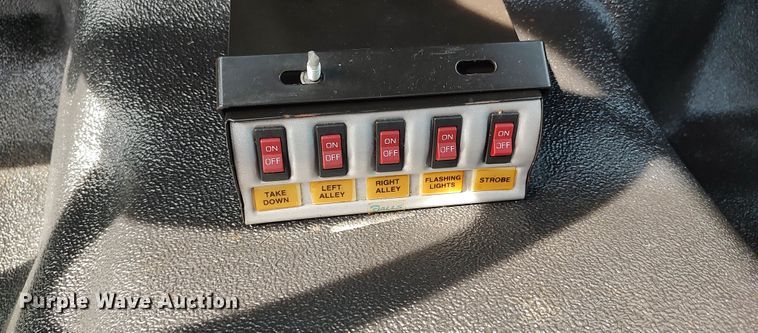 image for item LK9897 2003 Ford F350 Super Duty  fiber optic splicing truck