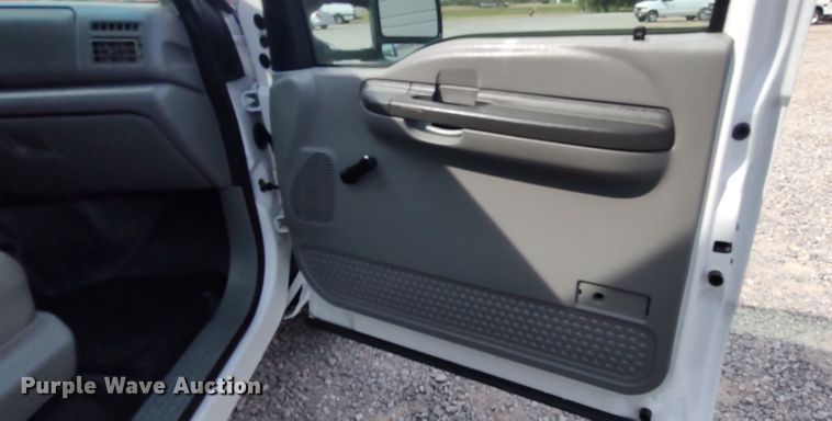 image for item LK9897 2003 Ford F350 Super Duty  fiber optic splicing truck