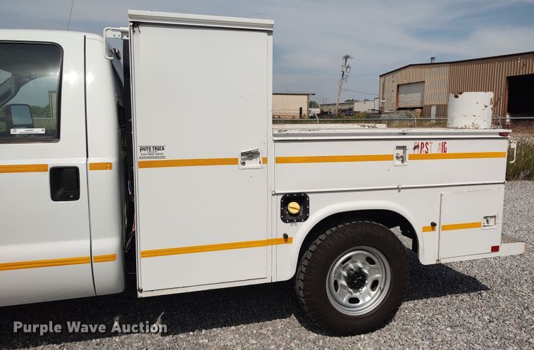 image for item LK9903 2011 Ford F250  Super Duty  utility bed pickup truck