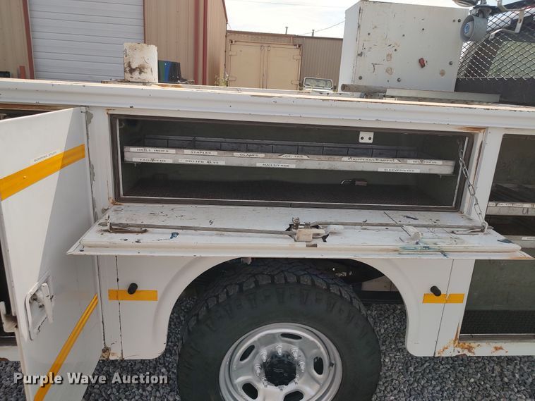 image for item LK9903 2011 Ford F250  Super Duty  utility bed pickup truck