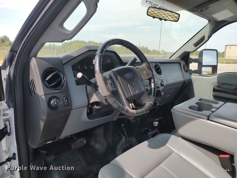 image for item LK9903 2011 Ford F250  Super Duty  utility bed pickup truck