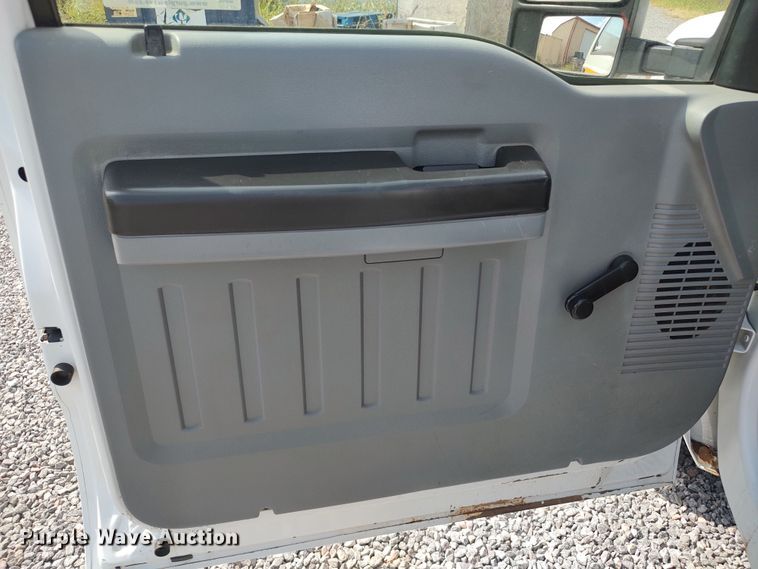 image for item LK9903 2011 Ford F250  Super Duty  utility bed pickup truck