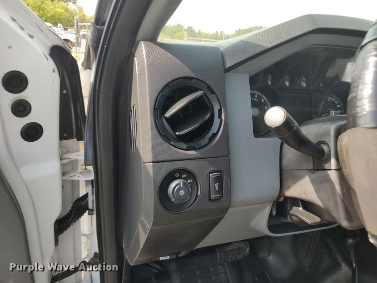 image for item LK9903 2011 Ford F250  Super Duty  utility bed pickup truck