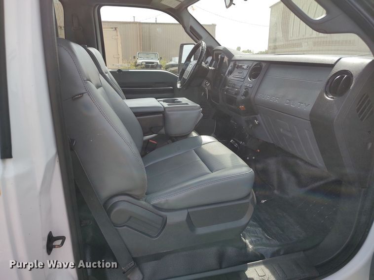 image for item LK9903 2011 Ford F250  Super Duty  utility bed pickup truck