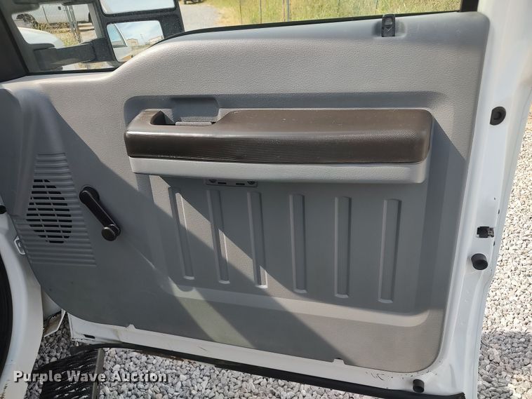 image for item LK9903 2011 Ford F250  Super Duty  utility bed pickup truck