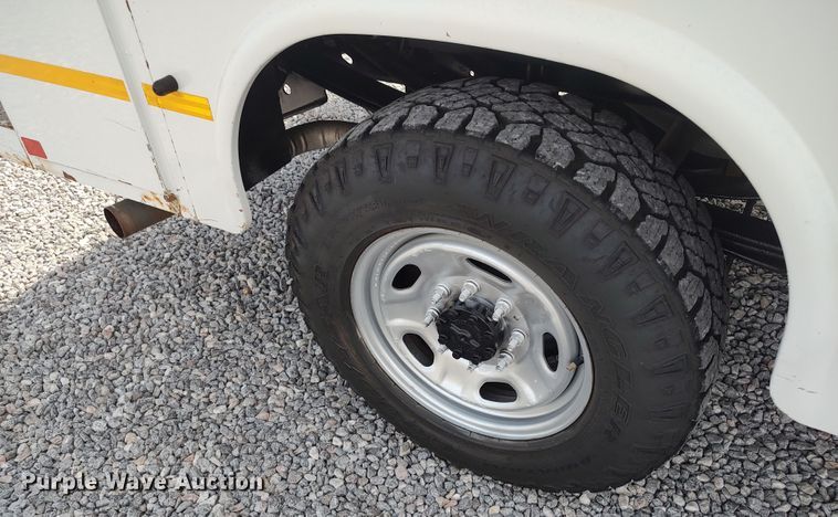 image for item LK9903 2011 Ford F250  Super Duty  utility bed pickup truck