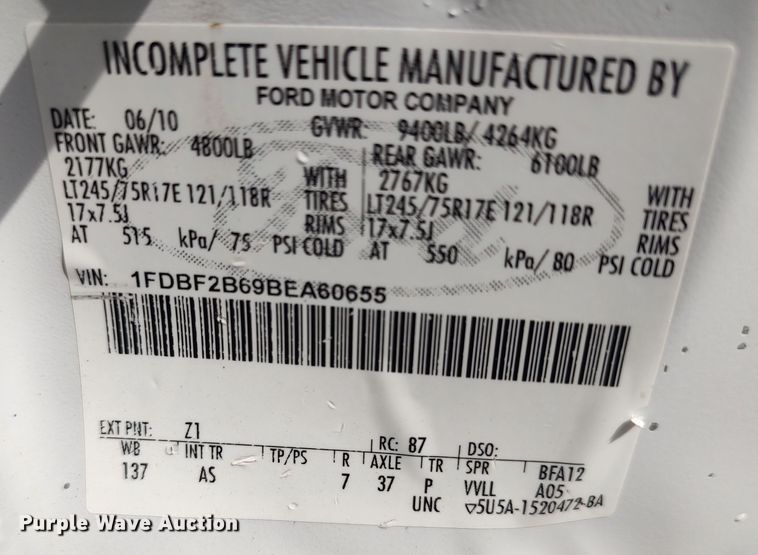 image for item LK9903 2011 Ford F250  Super Duty  utility bed pickup truck